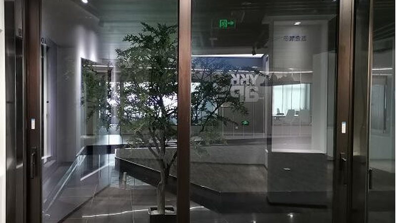 在选购家装系统门窗时，消费者应警惕以下误区：